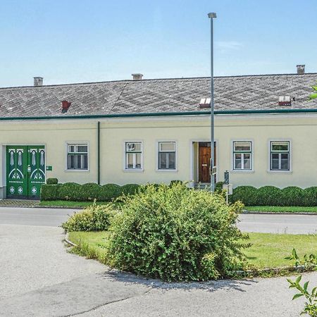 Grosse Ferienwohnung Sierndorf Екстериор снимка